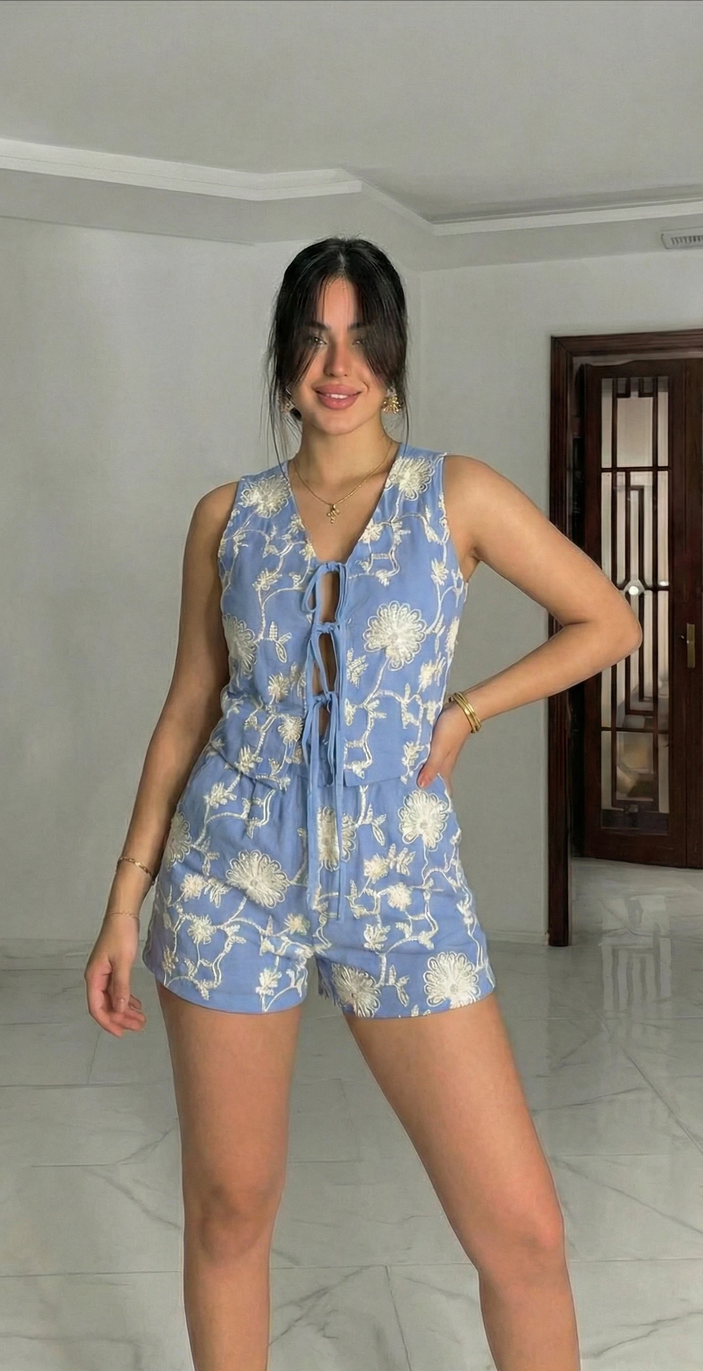 Conjunto Chaleco y Short Bordado detail