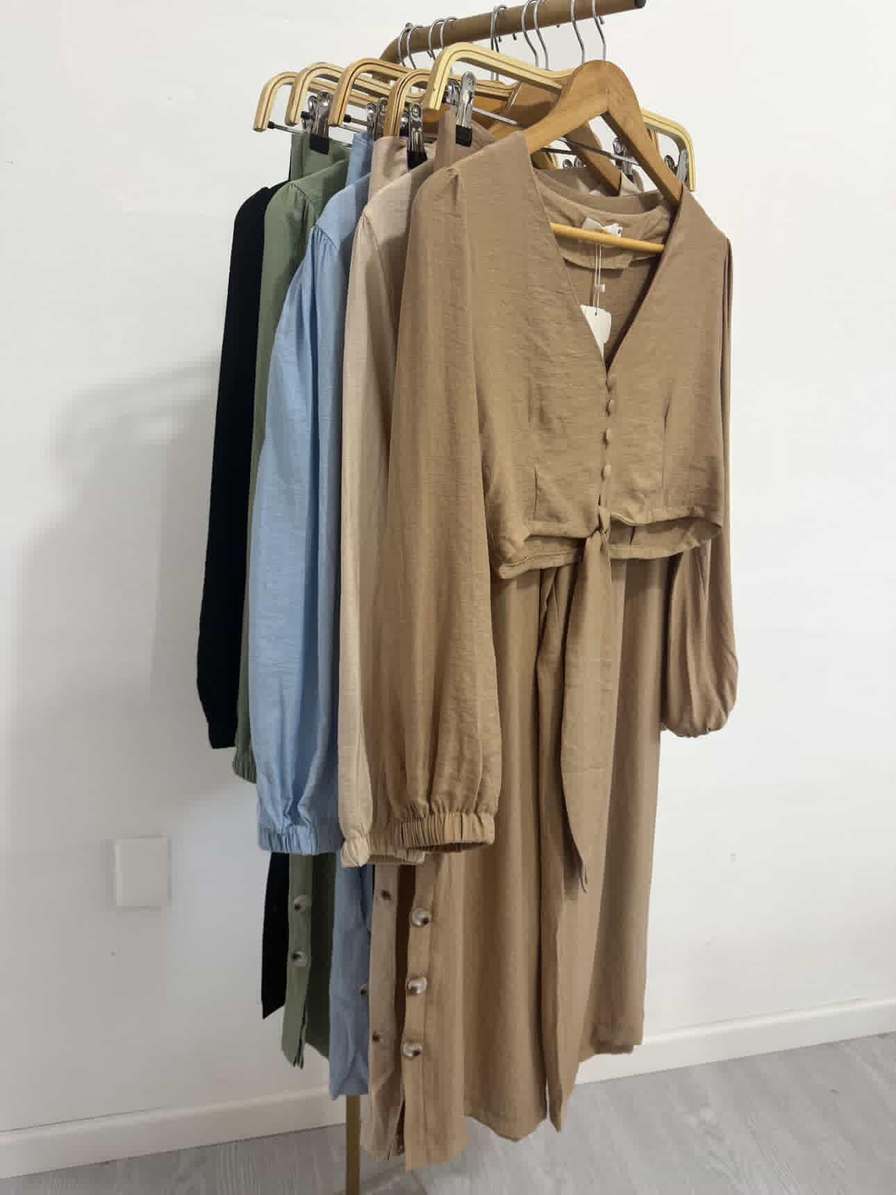 Conjunto de Lino Top Lazo y Botones - Vista 3 | Drizzary Store